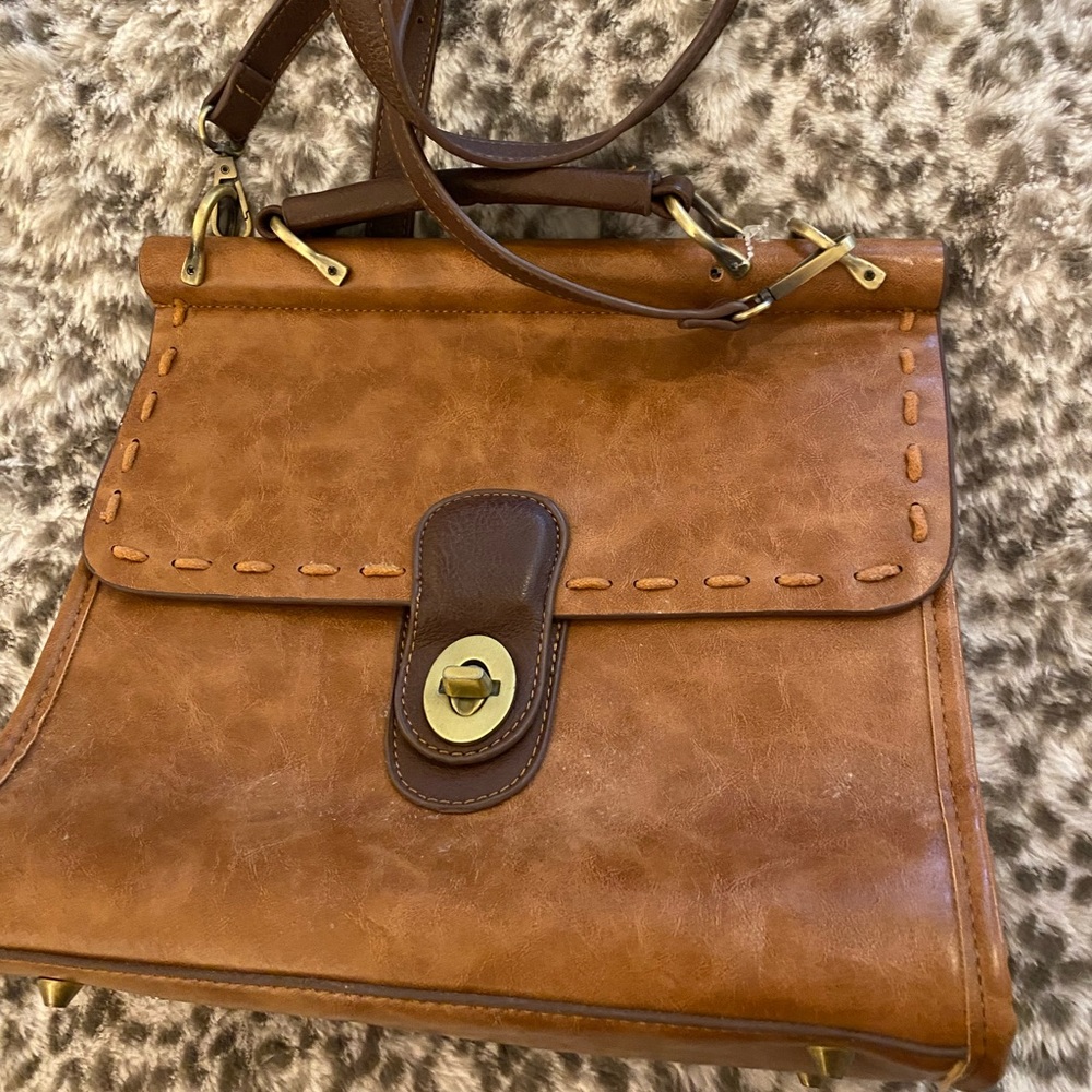 Leather Altar’d State purse like new condition, smoke free home